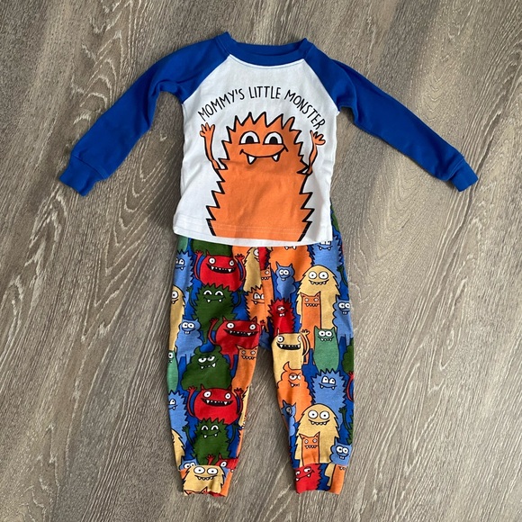 The Children’s Place 6-9 month mommy’s little monster matching set - Picture 1 of 2
